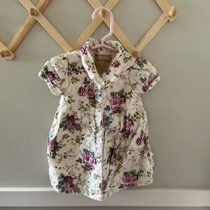 Old Navy vintage baby dress size 6 to 12 months